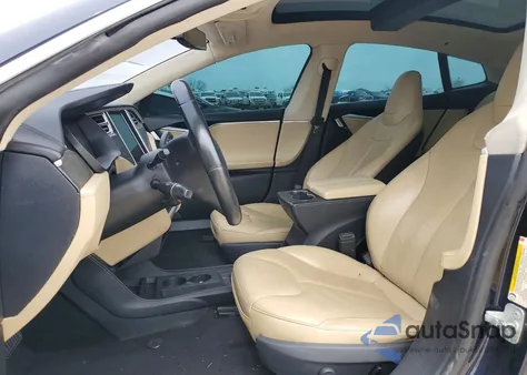 2014 Tesla Model S z USA, uszkodzony, nr VIN 5YJSA1S11EFP45267